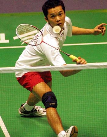 图文：中国羽毛球公开赛 陶菲克在比赛中