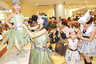 第三届中国青年服装时尚周在宁波开幕(图)