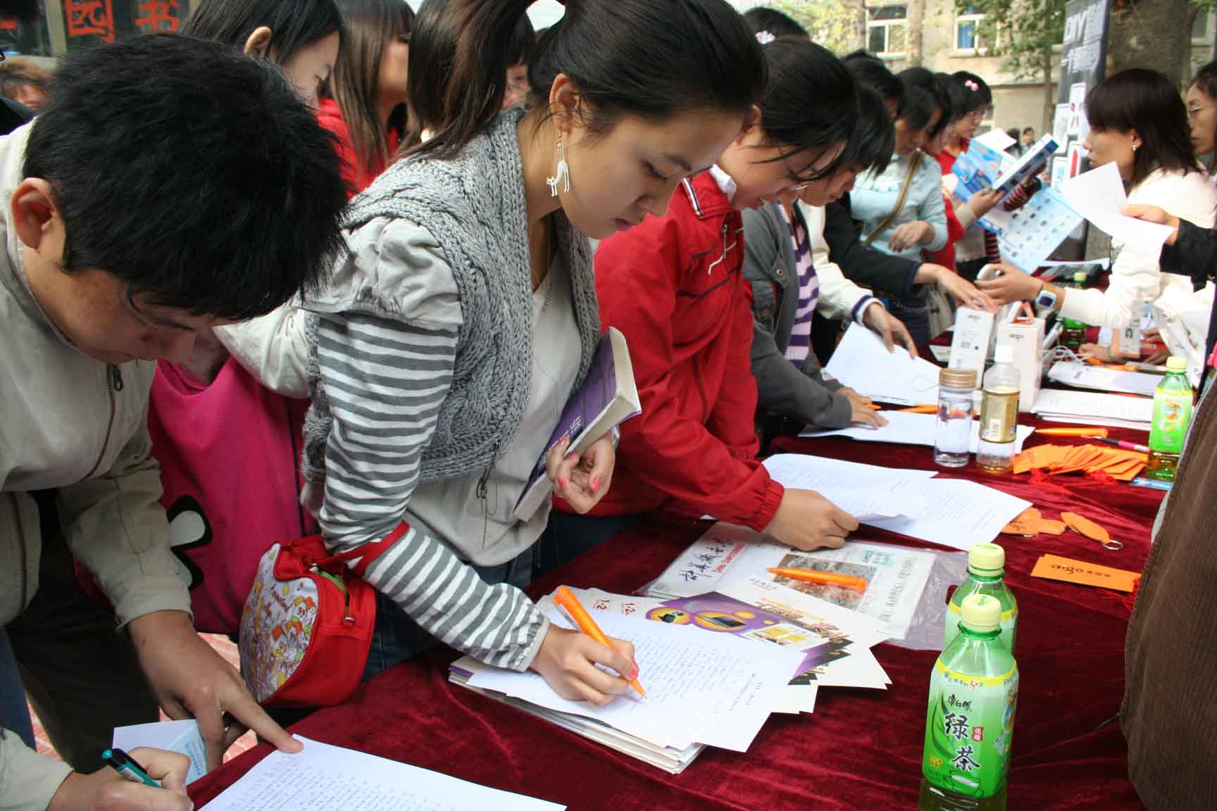 2006中国动漫校园行活动首站成功举行