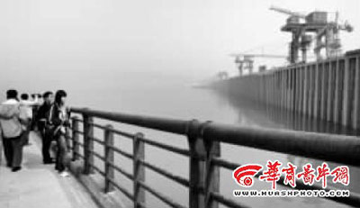 三峡总公司称蓄水让三峡大坝移位6.69毫米(图