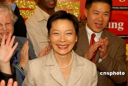 杨爱伦轻松胜选成为纽约州首位华裔女众议员
