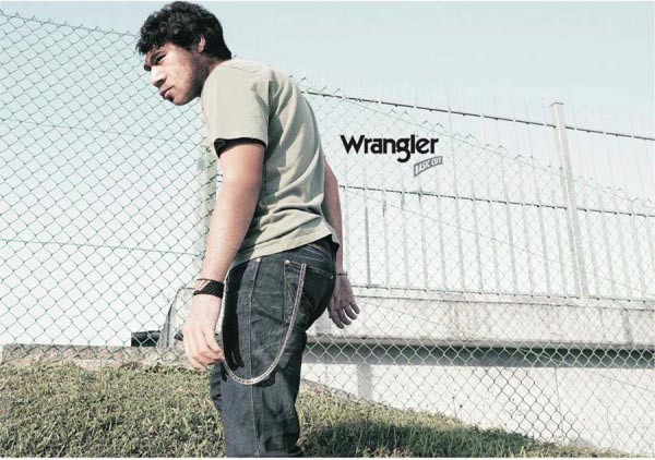 Wrangler Basic Cut牛仔裤广告