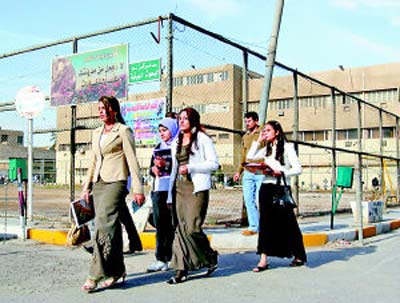 伊拉克教育部150人遭绑架 大学被迫全关闭(图