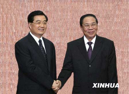 胡锦涛会见老挝国家主席 就两国关系提五点建