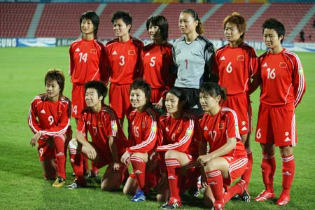 独家图片:女足小组赛中国VS泰国 女足首发阵容