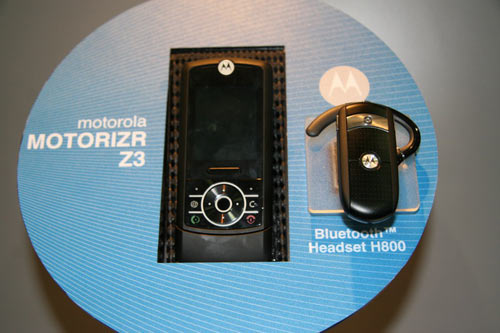 图文：2006年电信展摩托罗拉新品Z3