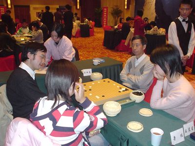 组图:理光杯职业围棋混双赛 陈祖德王汝南出战