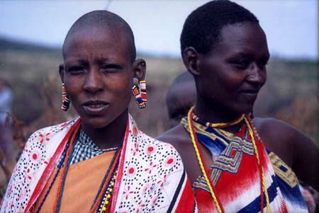 肯尼亚"女人村":自救的榜样