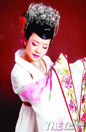 彭丽媛为《木兰诗篇》弃演出：歌剧是我目标