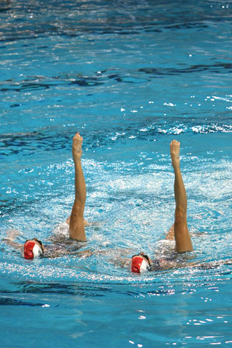 图文：中国花样游泳队出征 彩排活动有条不紊
