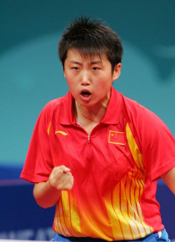 图文:亚运会乒乓球女单半决赛 郭跃庆祝得分