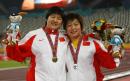 图文：中国选手夺女子铅球金银牌 李玲和李梅菊