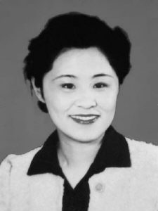 综合 沈阳日报   尚红现任中国医大一院副院长,艾滋病研究所所长,博士