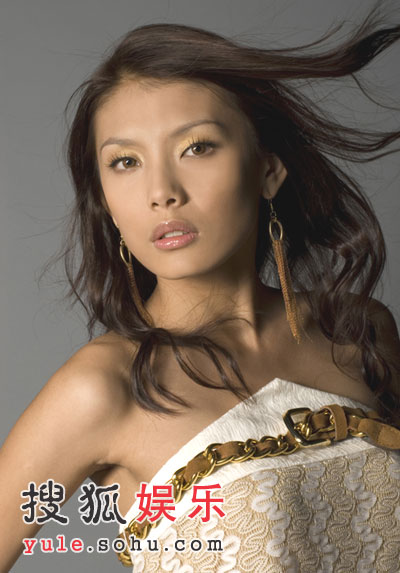 2007国际中华小姐竞选佳丽—17号陈香利