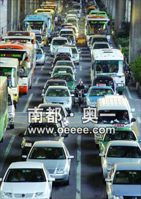 广州禁摩后司机就业困难 部分人与交警打游击