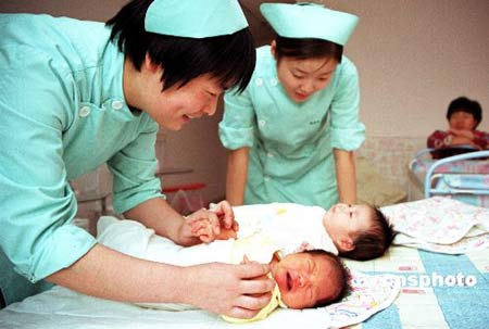 出生人口性别比_2012 中国人口出生女
