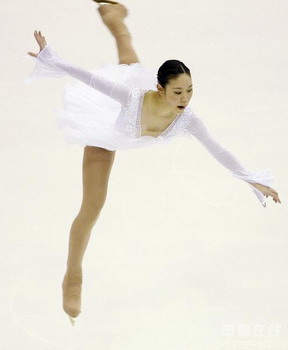 图文:花样滑冰女子单人滑 中野友加里冰上芭蕾