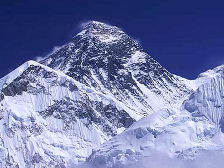 图文：珠穆朗玛峰南侧雄姿 从尼泊尔一侧俯瞰
