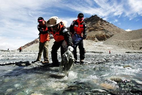 社会志愿者梁璐：从平原到珠峰的环保之旅
