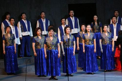 大行帝国主题曲曲谱-早春二月、温馨浪漫,优美的音乐伴随着鲜红的玫瑰,使北京情人节的