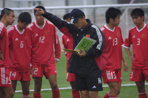 小学小学二年级体育课表格式教案_初中体育教案格式_表格式体育教案