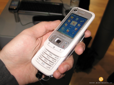 紧随N95 GPS滑盖S60诺基亚6110真机图赏 