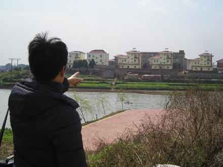 江西永修县多名干部占国家粮库用地建别墅(图)