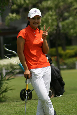 泰国女子高尔夫球公开赛 申智爱继续领先第二轮