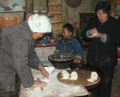 正月里到农家体验民俗:十二老鼠节 二十五打囤(组图)