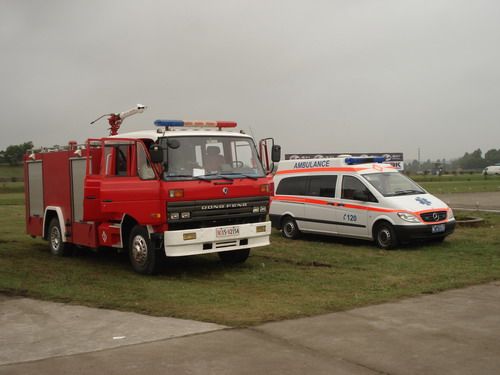 珠海站热身赛 消防车与救护车 