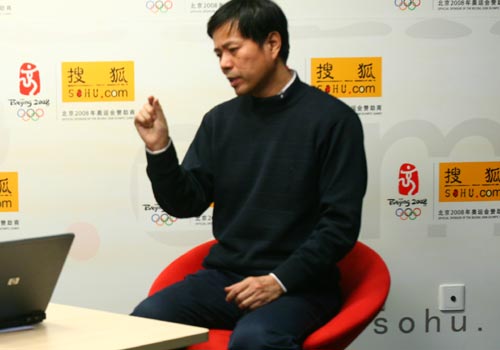 图文：奥运奖牌设计者王沂蓬做客 侃侃而谈