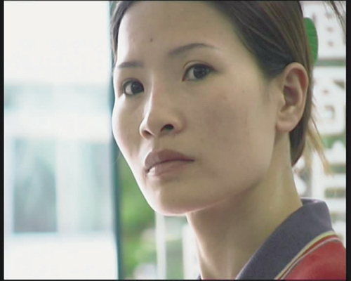 章桦曾在纪录片《姐妹》中有本色的出演。