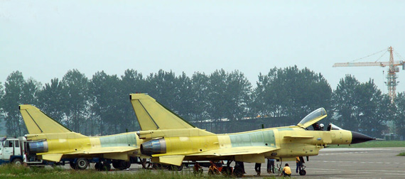 巴基斯坦想购40架中国歼-10战机组建2个中队