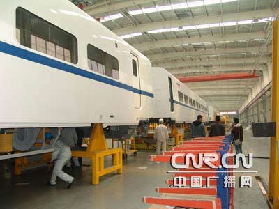 探秘crh2型列车:走进动车组生产车间(组图)