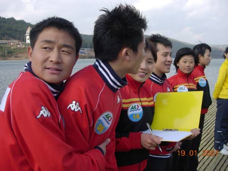 图文：CCTV奥运舵手选拔20强产生 红队准备中