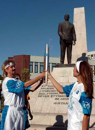 2004年，雅典奥运圣火在伊斯坦布尔传递