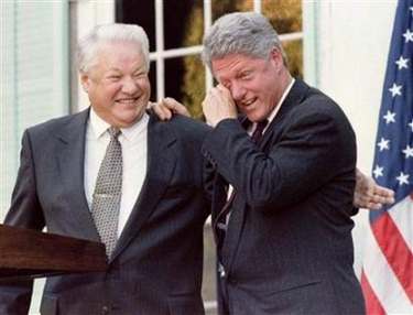 1995年10月23日，叶利钦和美国前总统克林顿在纽约会晤。
