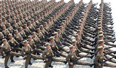 庆祝朝鲜人民军建立75周年。