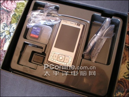 诺基亚手机N95与配件