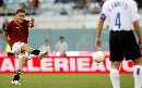 图文：意大利杯首回合罗马6-2国米 托蒂任意球