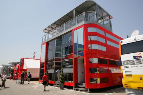 图文:[F1]各车队的现代化车房 法拉利车队