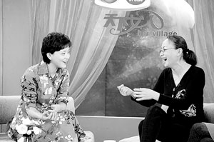 宋丹丹和杨澜在节目中谈与女儿趣事