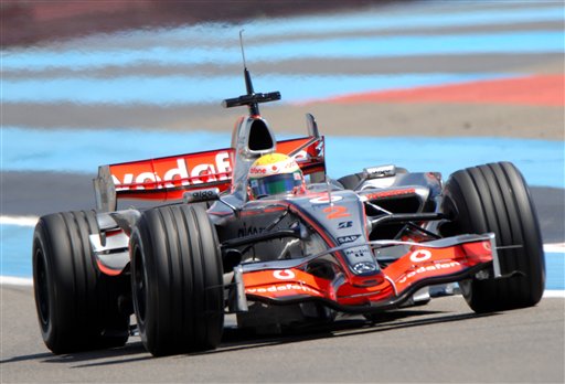 图文：[F1]里卡多赛道测试 迈凯轮要超过法拉利
