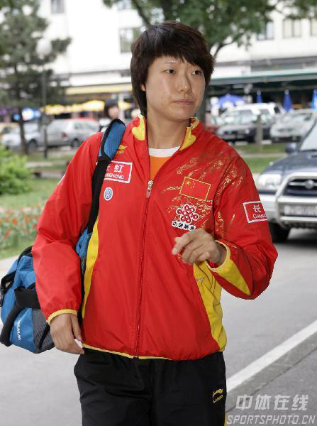 图文:中国乒乓球队抵达萨格勒布 李楠抵达酒店