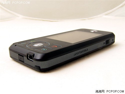 掌上娱乐PDA 摩托罗拉E6手机欲破2000
