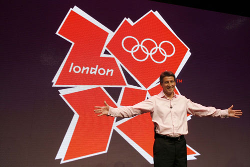 图文：2012奥运会徽宣布 塞巴斯蒂安科揭晓会徽