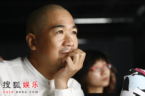 《想爱都难》上海电视节发布会 主演张国立