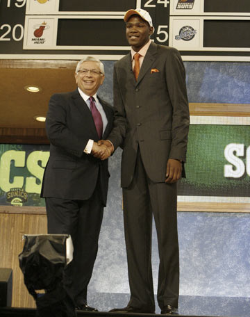 图文:[NBA]2007年选秀 榜眼秀杜兰特