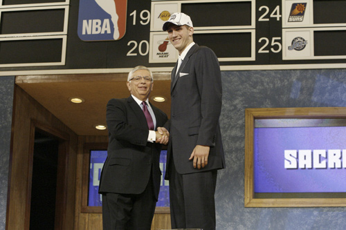 图文:[NBA]2007年选秀 第十顺位斯宾塞-