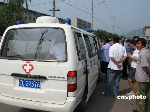 组图:辽宁本溪歌厅爆炸致25死33伤